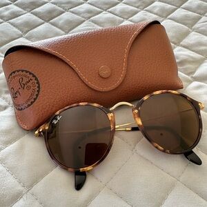 Tortoise Shell Rayban Icon Classic Sunglasses